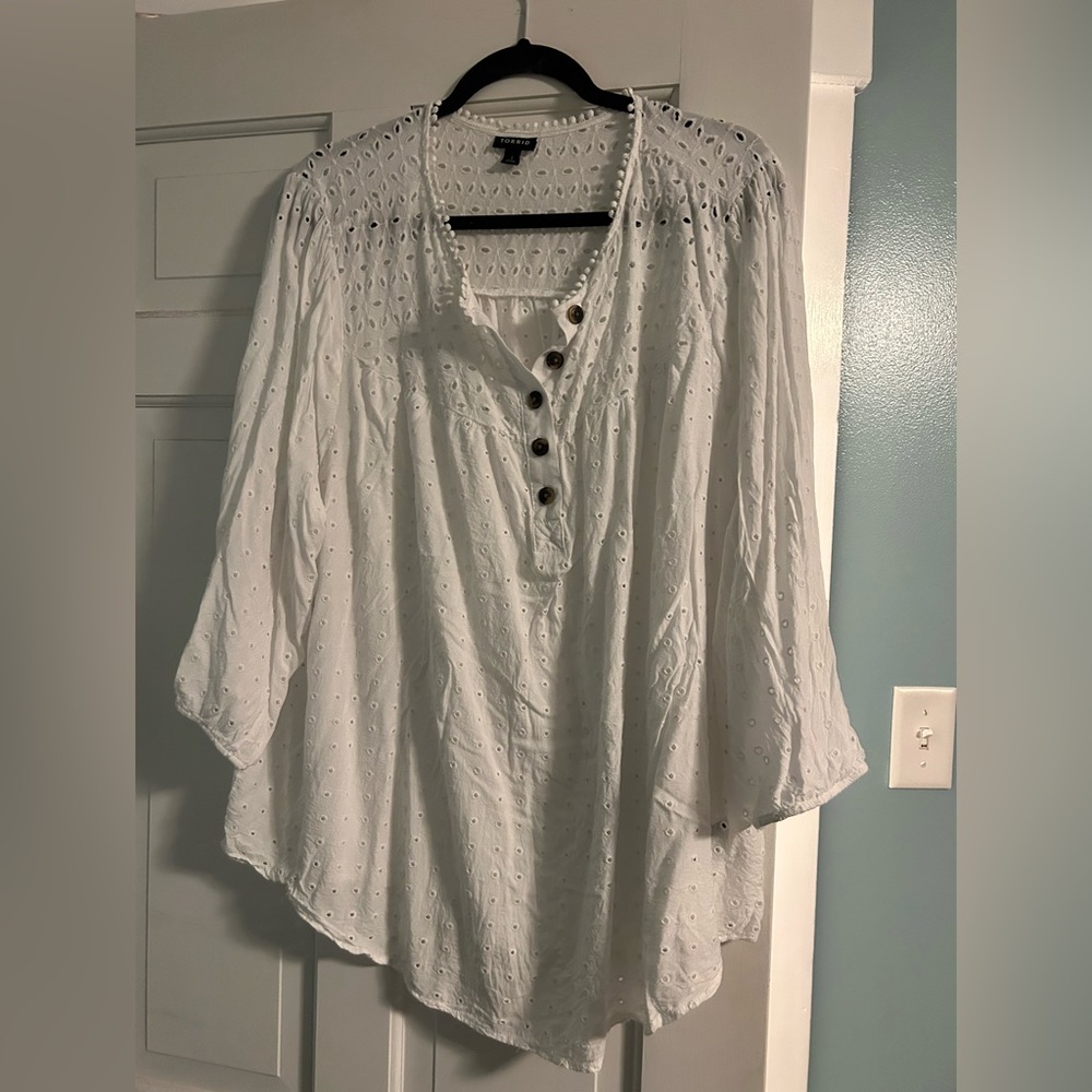 White eyelet embroidery Torrid top